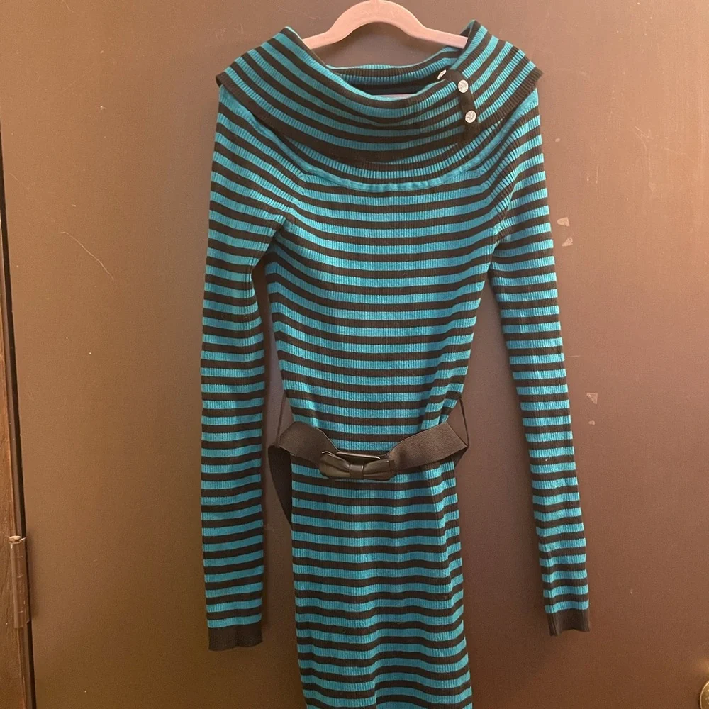 🐠2/$20 Candie’s Striped Teal Belted Dress